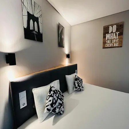 Quarto em Acomodações Particulares Sociedade Farmaceutica *