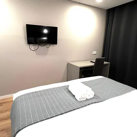 Quarto em Acomodações Particulares Sociedade Farmaceutica *