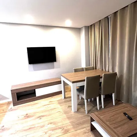 Sociedade Farmaceutica Quarto em Acomodações Particulares *