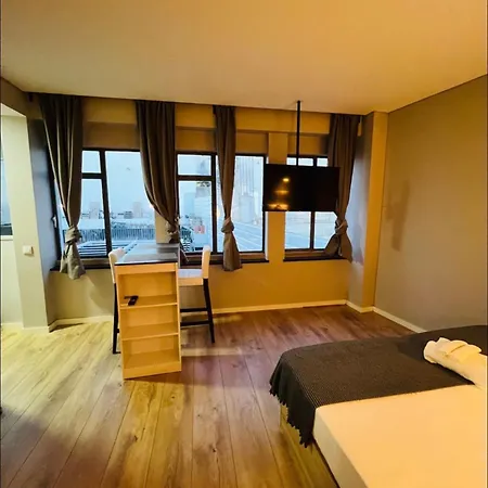 Sociedade Farmaceutica *