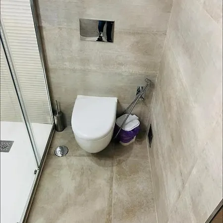 Sociedade Farmaceutica *